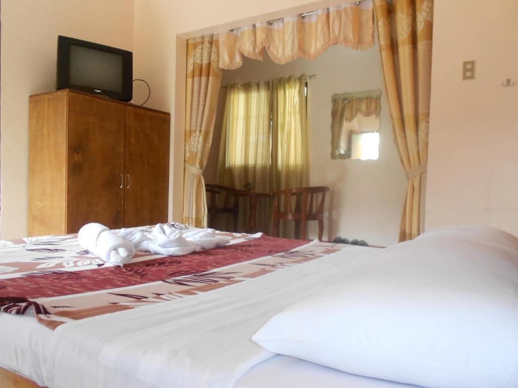 Tia Mers Guest House Puerto Princesa Номер фото