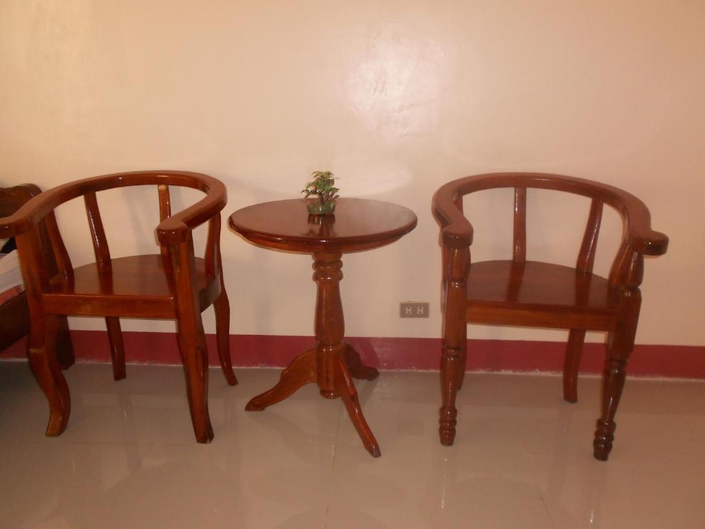 Tia Mers Guest House Puerto Princesa Екстер'єр фото