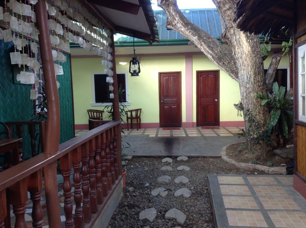 Tia Mers Guest House Puerto Princesa Екстер'єр фото