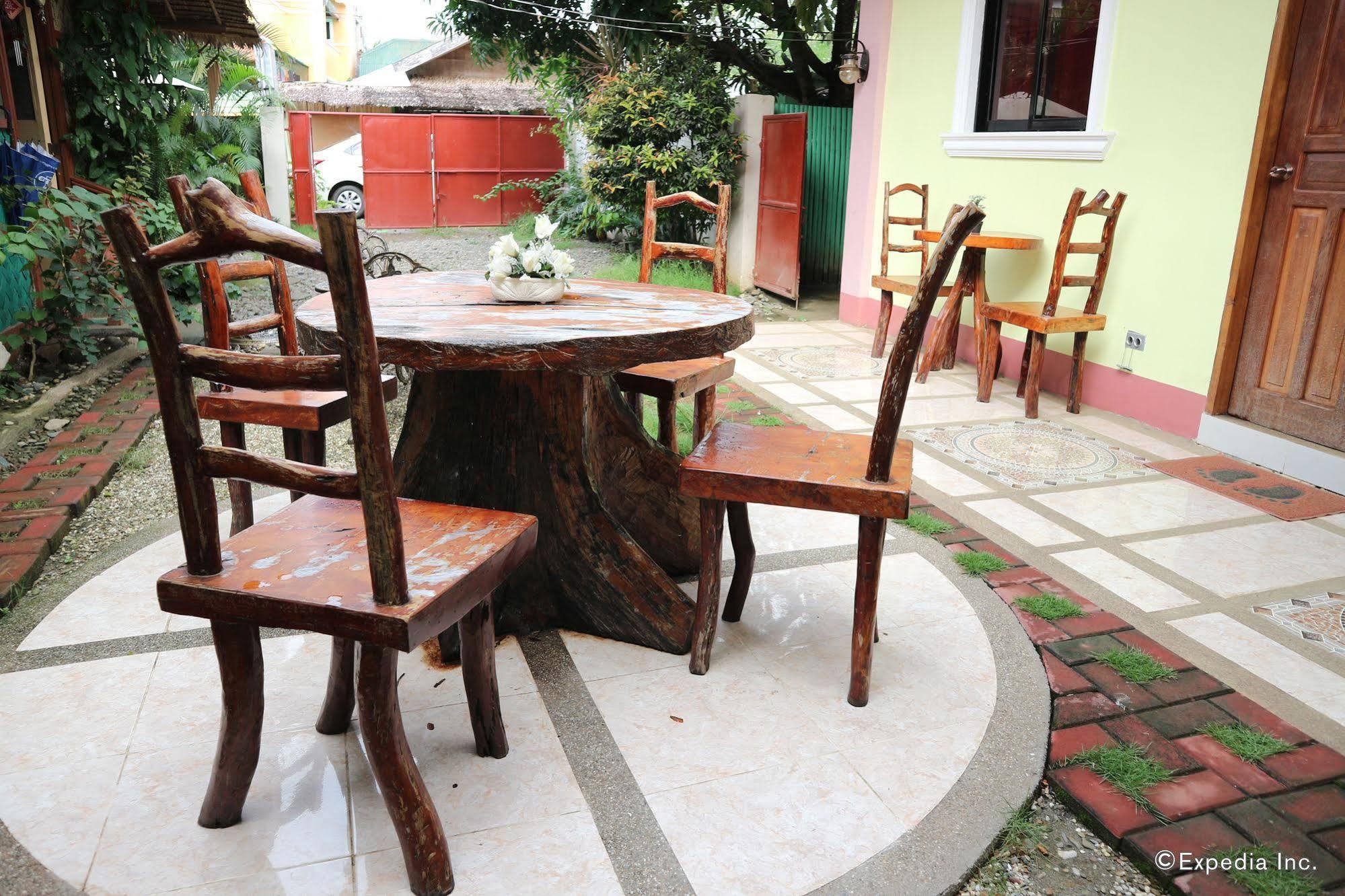 Tia Mers Guest House Puerto Princesa Екстер'єр фото