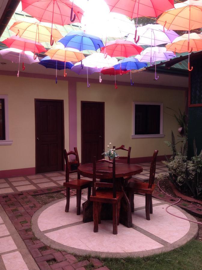 Tia Mers Guest House Puerto Princesa Екстер'єр фото